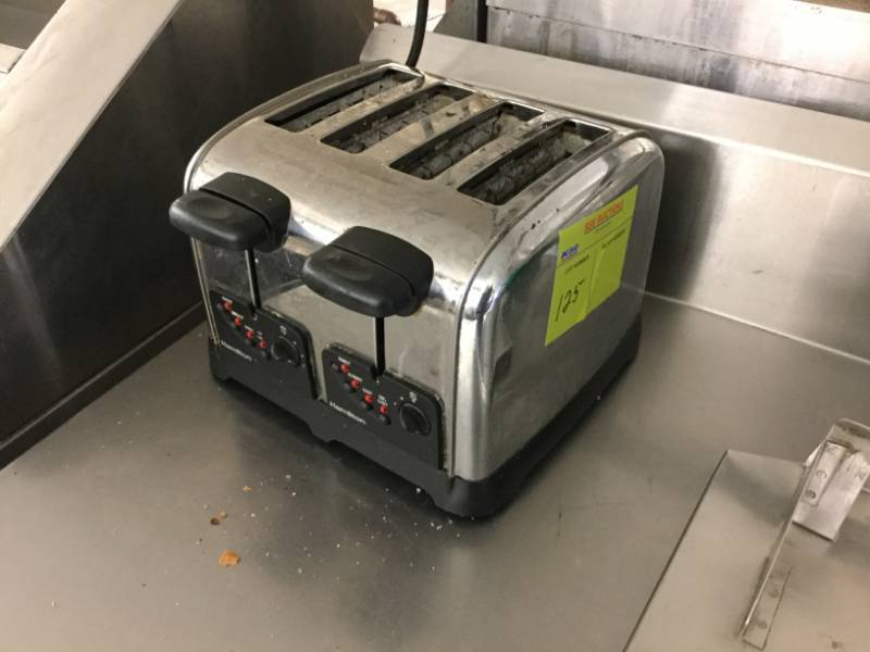 lot 125 image: Hamilton T85 Toaster