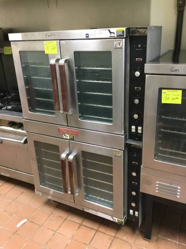 lot 131 image: Vulcan ET88T Convection Oven