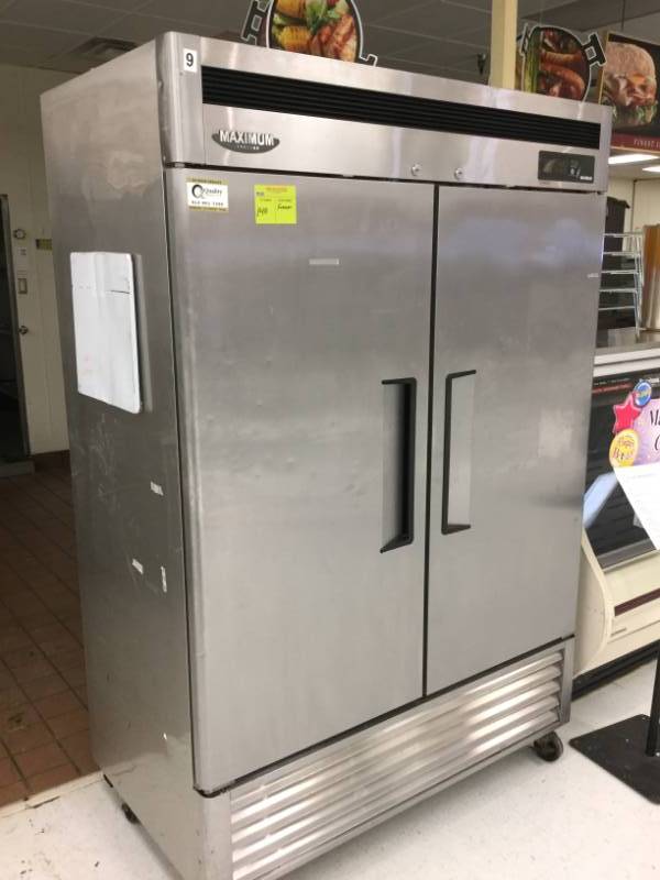 lot 140 image: 2 Door Turbo Air MSF-49NM Freezer