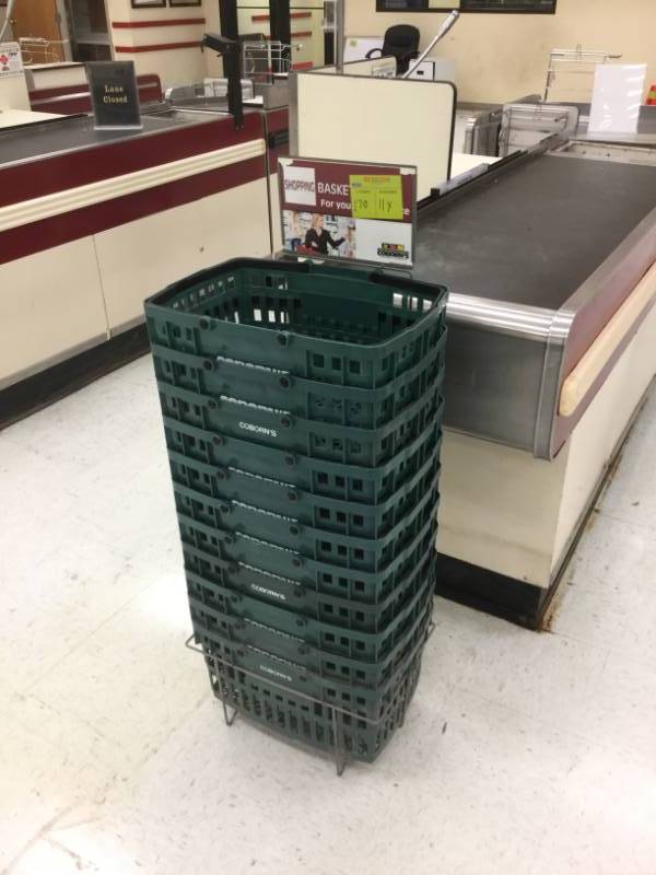 lot 170 image: Grocery Baskets