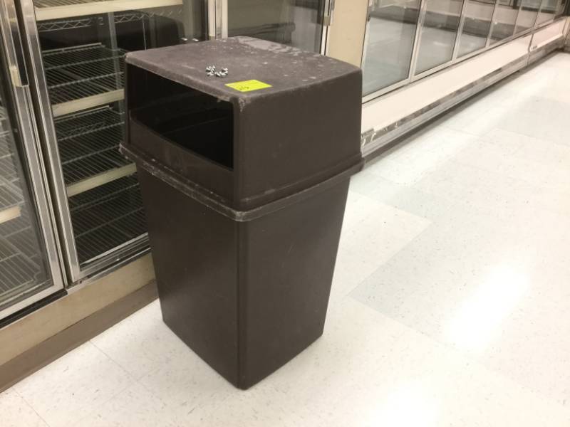 lot 256 image: Waste Container