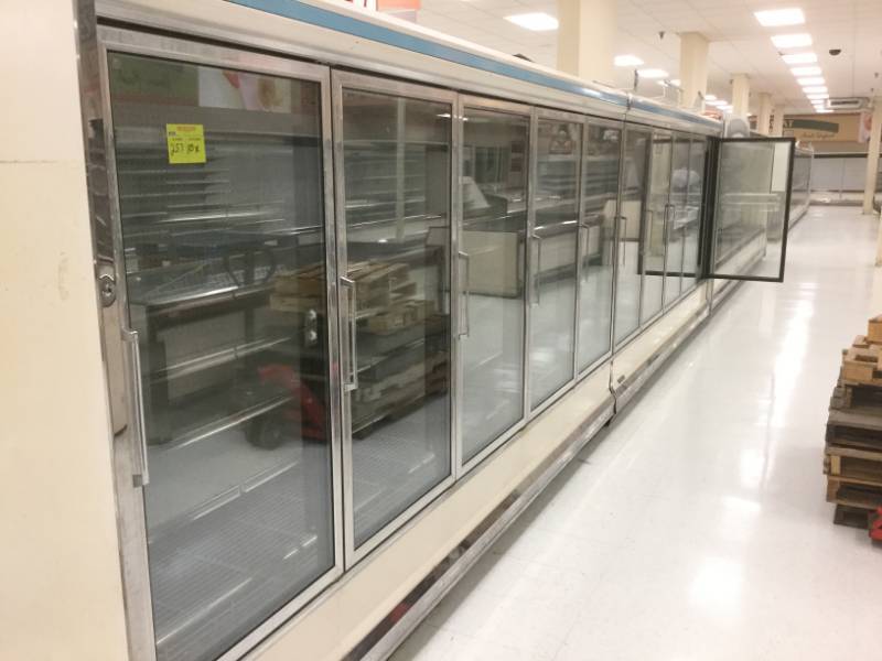 lot 257 image: 10 doors Kysor LV5H1 Glass Freezers