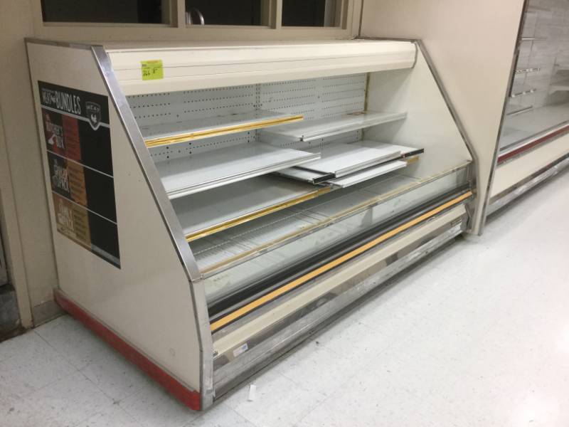 lot 266 image: 8 KysorWarren M3AG1 4 Deck Refrigerated Case