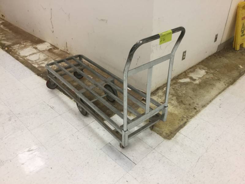 lot 276 image: Stocking Cart