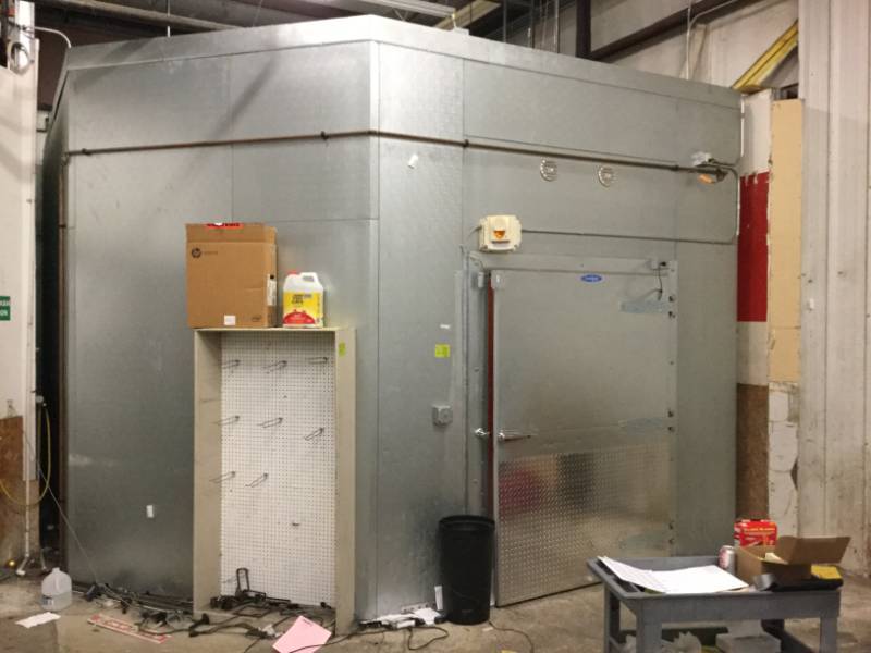 lot 321 image: 2011 CrownTonka Walk-in Freezer