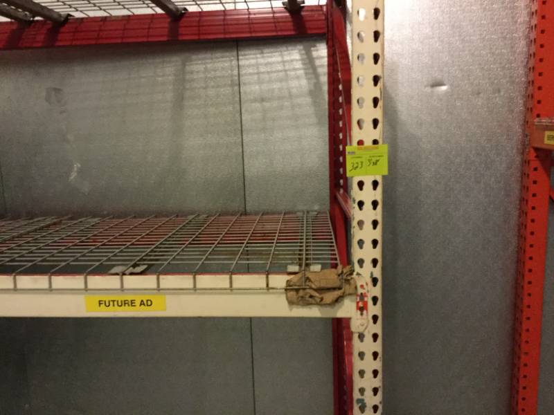 lot 323 image: Pallet Rack