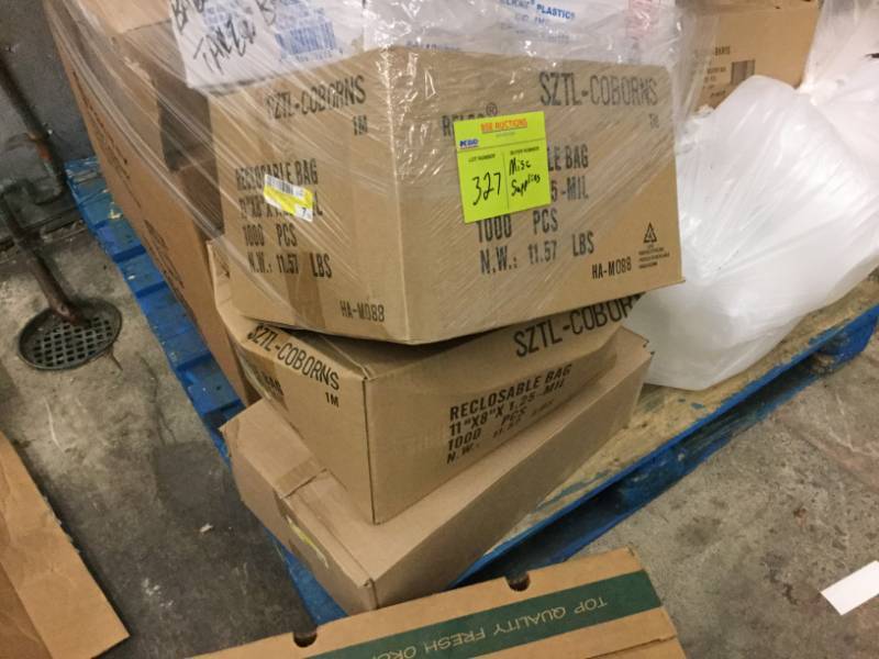 lot 327 image: Misc Stuff