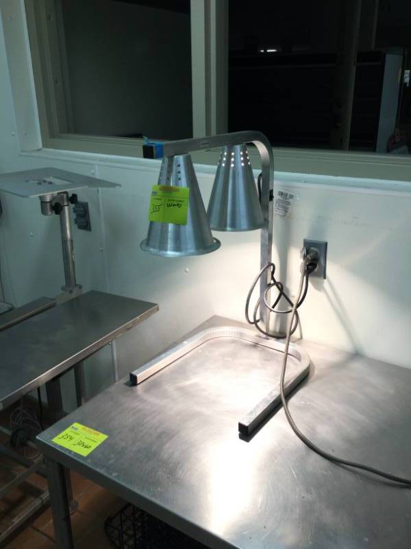 lot 355 image: Heat Lamps