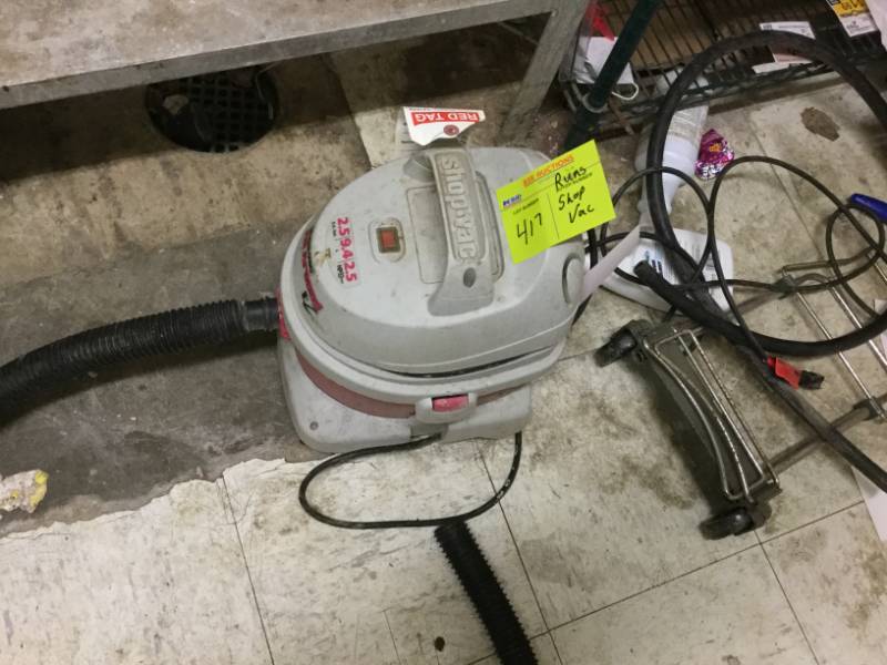 lot 417 image: Shop Vac
