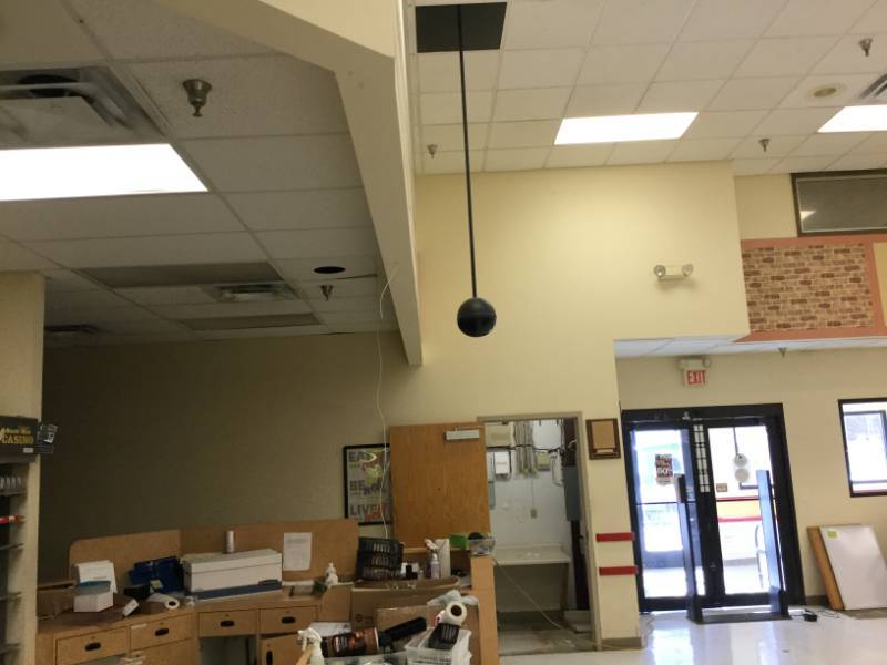 lot 437 image: Security Cameras
