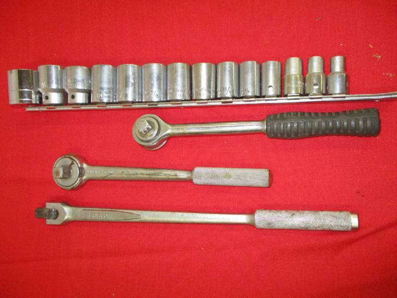 lot 13 image: Standard Socket Set and Rachets