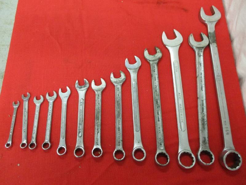 lot 15 image: 516-1 14 standard boxend wrechset