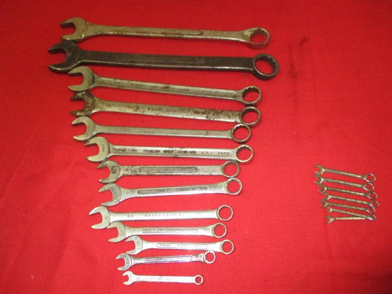 lot 16 image: 516-1 516 boxend wrench set and mini Craftsman set 316-516