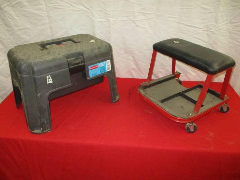 lot 34 image: Creeper chair on whells and step stool tool box