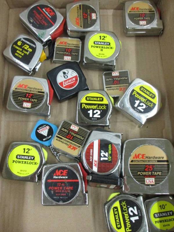 lot 48 image: Box of Tape Measures