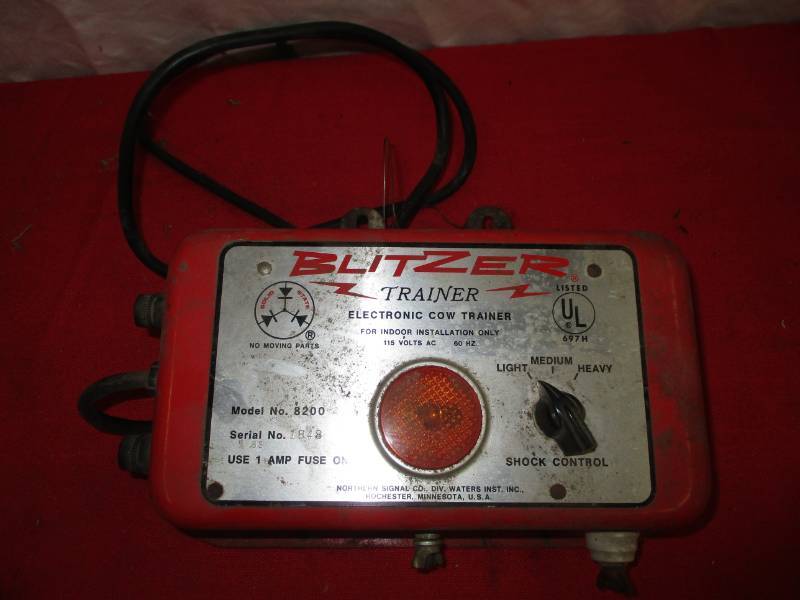 lot 59 image: Electric Fencer