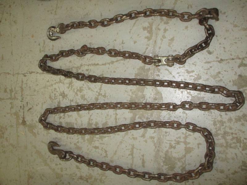 lot 74 image: 16.5 Log Chain