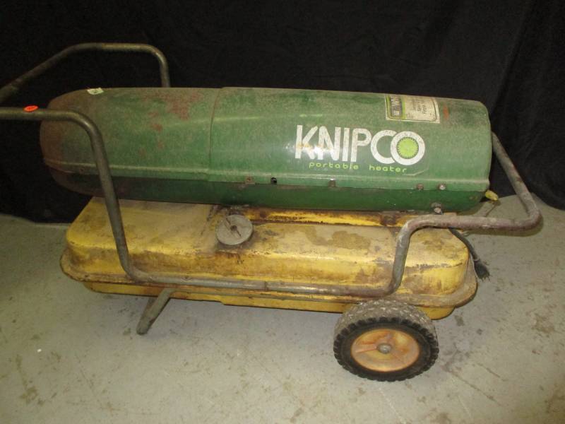 lot 78 image: Knipco White Karosene