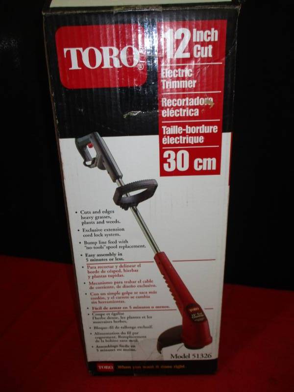 lot 87 image: Toro 12 trimmer