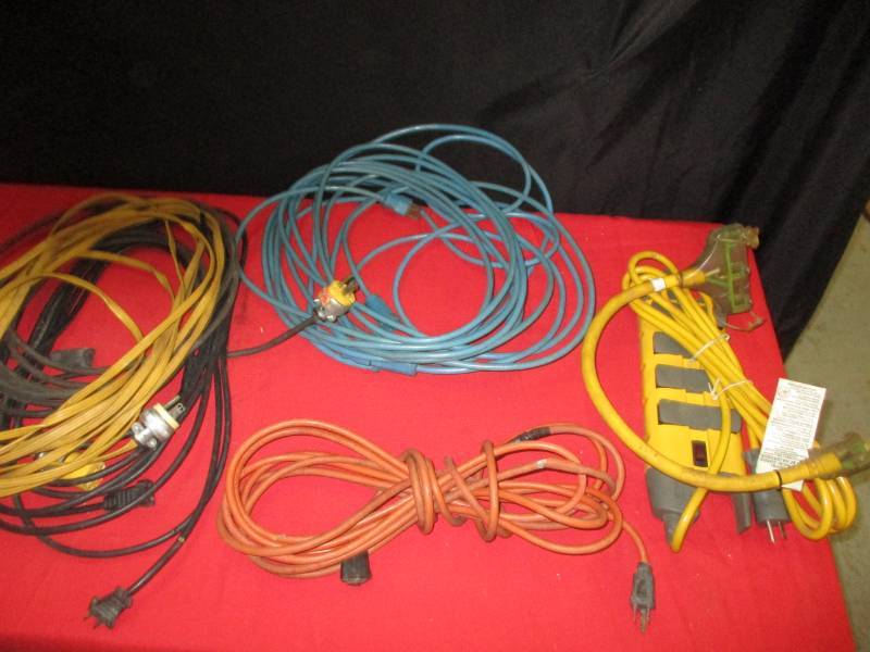 lot 104 image: Extension Cord