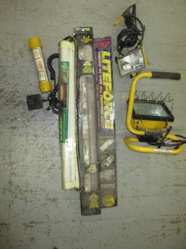 lot 133 image: Work Lights