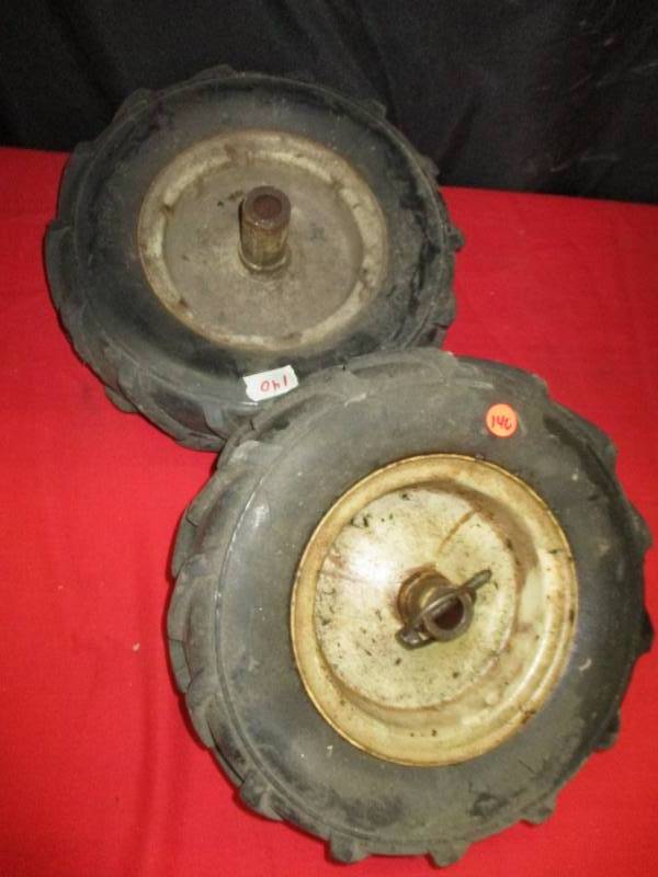 lot 140 image: Tires