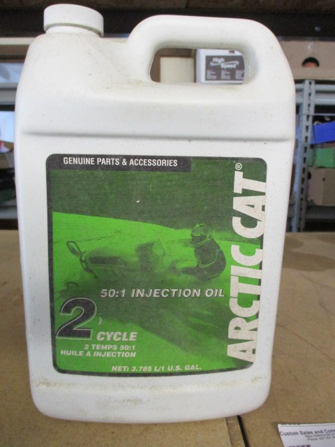 1 Gallon of new Arctic Cat Oil