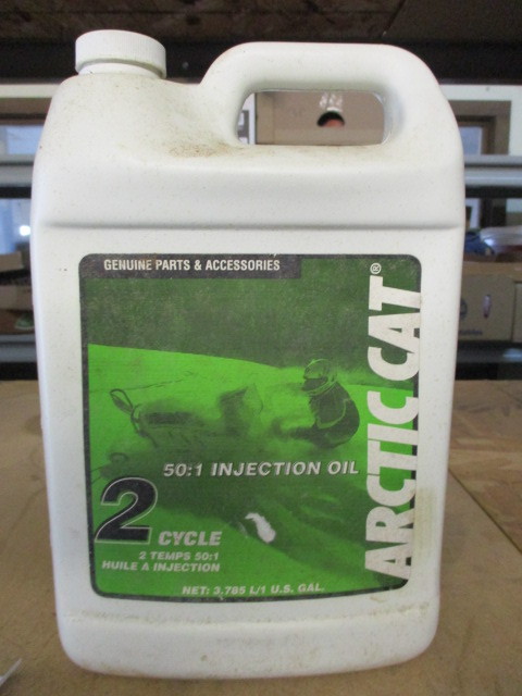 1 Gallon of new Arctic Cat Oil