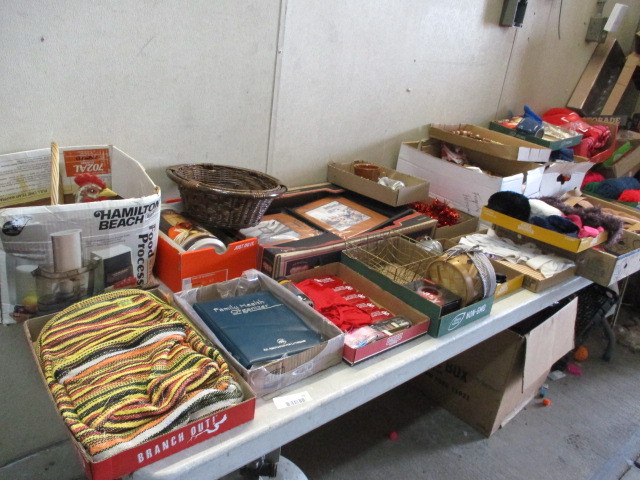 Household and sewing lot