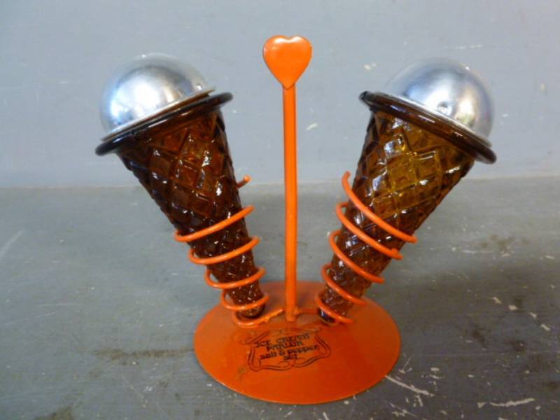 Vintage Salt And Pepper Set