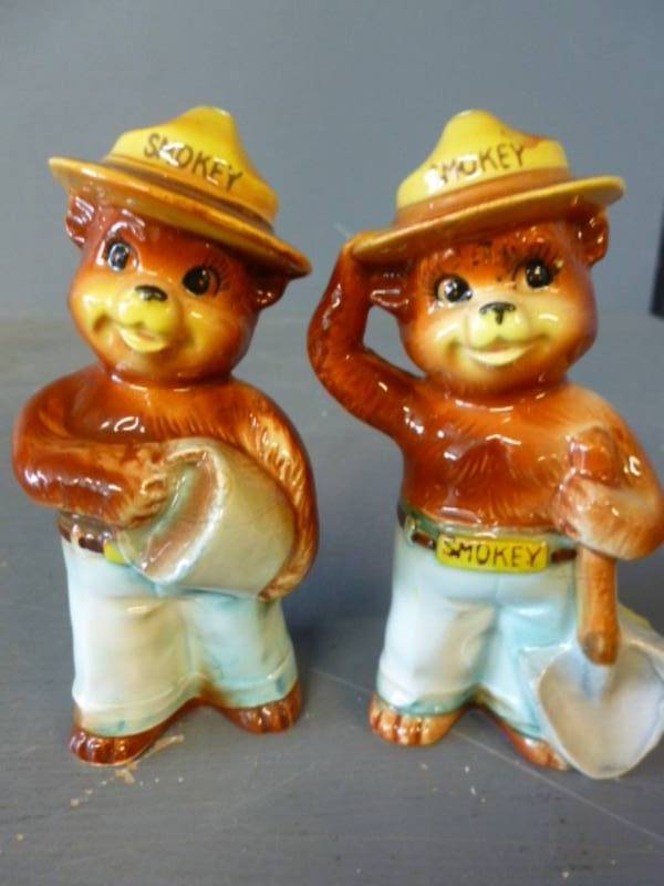 Vintage Salt And Pepper Set