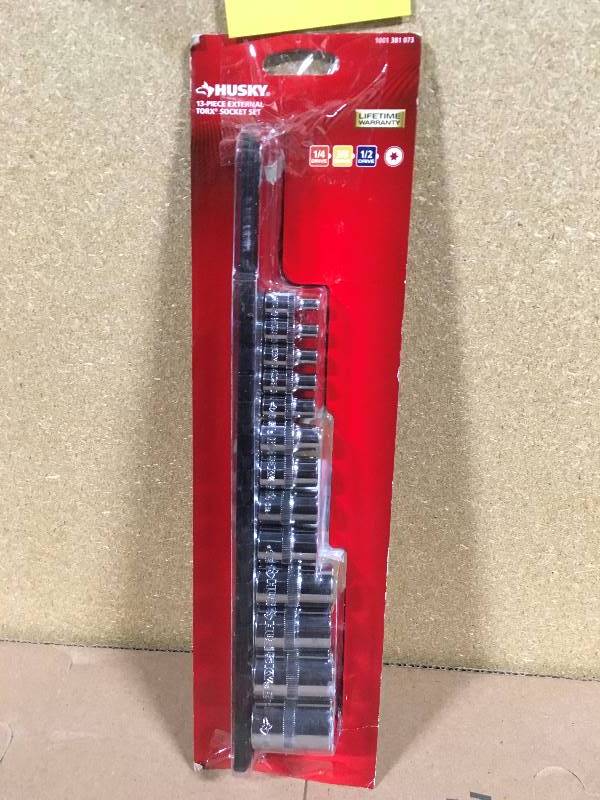 lot 3 image: Husky 14, 38, 12 in. E-Torx Socket Set  in like new condition