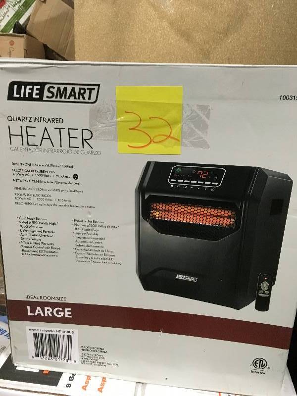 lot 32 image: Smart For Life HT1013US Life Smart Infrared 6 Element Large Room Heater  in like new condition