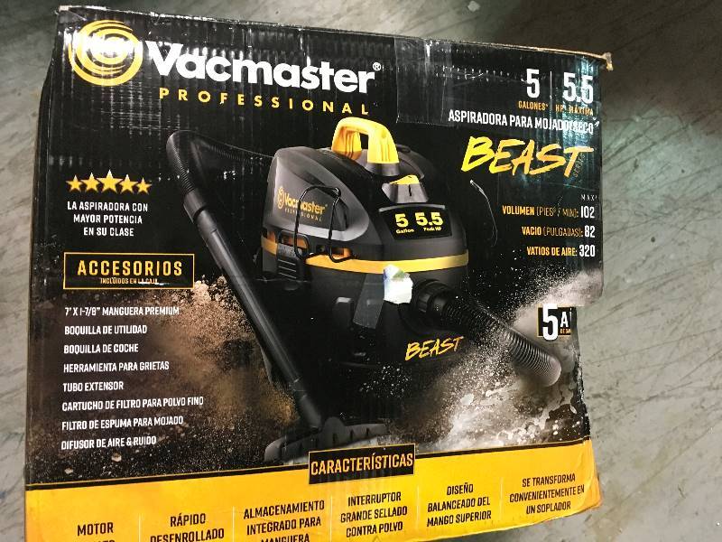 lot 97 image: Vacmaster Beast Professional Series 5 Gal. 5.5 Peak HP Jobsite WetDry Vacuum not used