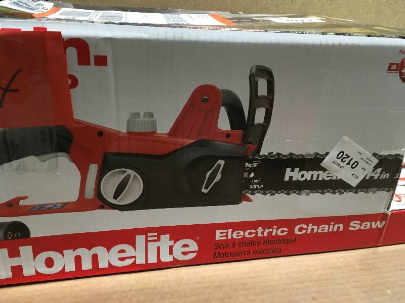 Homelite 14 in. 9 Amp Electric Chainsaw in like new condition