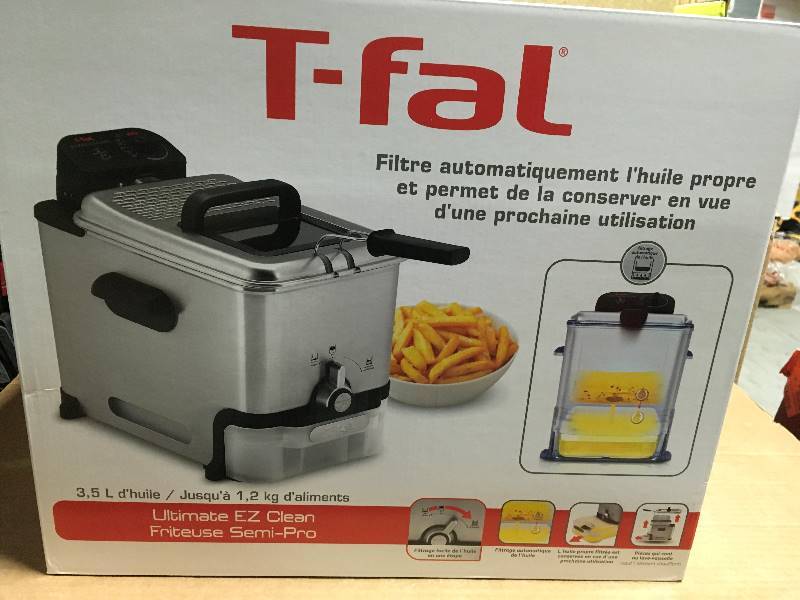 T-fal Ultimate EZ Clean Deep Fryer in like new condition