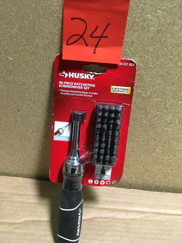 Husky Ratcheting Screwdriver Set (40-Piece) in like new condition