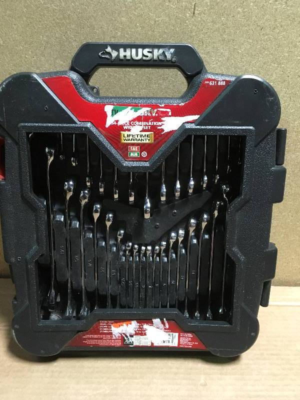 Husky SAEMetric CombinationStubby Wrench Set (34-Piece) in like new condition
