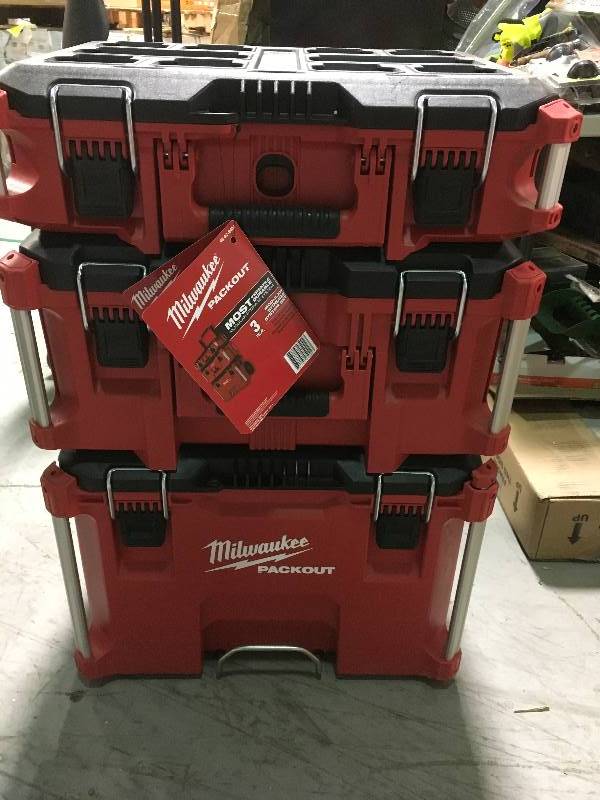 Milwaukee 22 in. Packout Modular Tool Box Storage System in like new condition