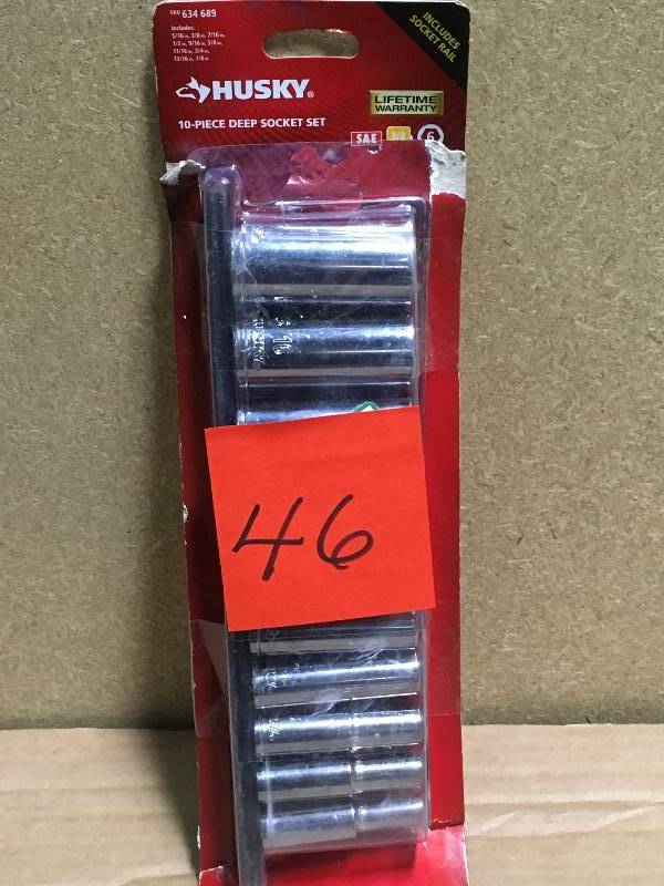 Husky 38 in. Drive Deep SAE Socket Set (10-Piece)  in like new condition