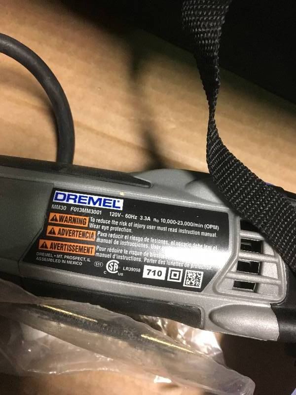 Dremel Multi-Max 3.3 Amp Variable Speed Corded Oscillating Multi-Tool Kit with 9 Accessories and Storage Bag USED