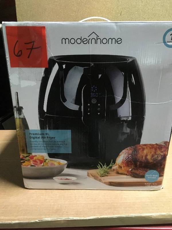 modernhome Premium Digital Air Fryer (5.8 Qt.1700-Watt)  in like new condition