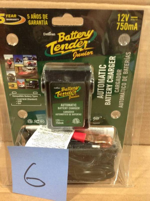 lot 6 image: Battery Tender 12-Volt 750mA Battery Tender Junior in like new condition