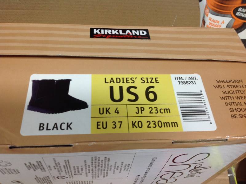 lot 31 image: Kirkland Signature Womens Shearling zipper Boot, Black, Sz 6 not used