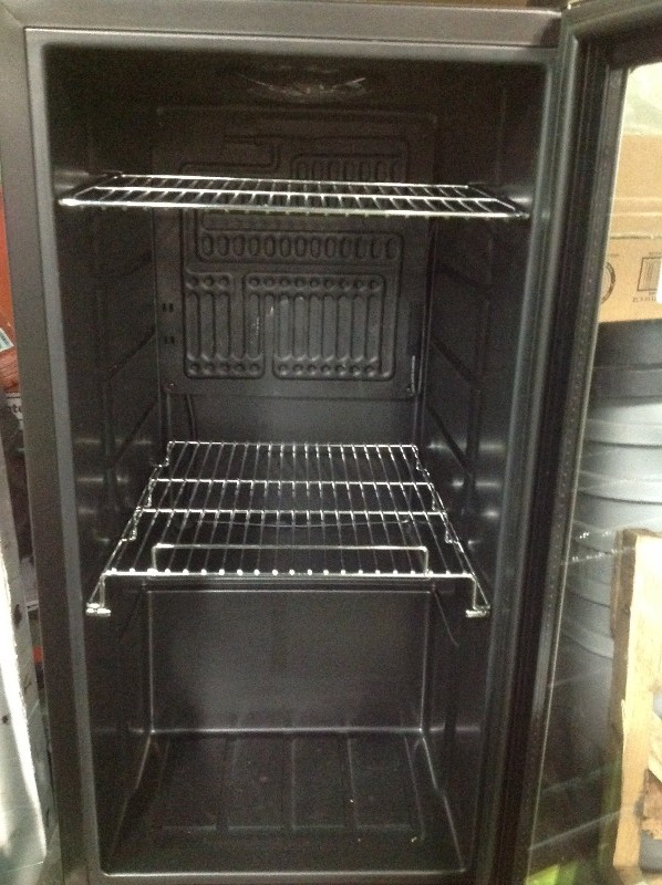 lot 108 image: Whynter  17 in. 117 (12 oz.) Can Cooler in Stainless Steel in working conditions have some scratches on top