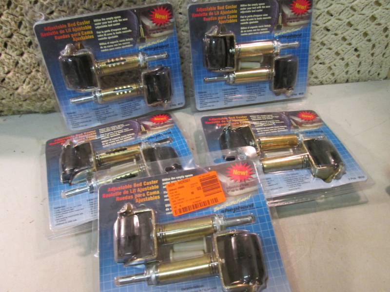 lot 19 image: Lot of 5 - 2-Packs of 2 18 Adjust...