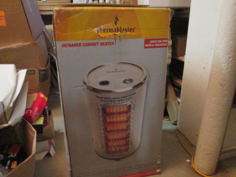 lot 32 image: Thermablaster 32,000 BTU Stainless ...