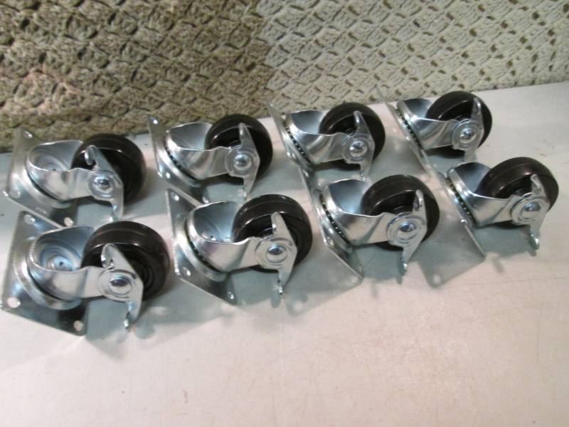 lot 43 image: Lot of 8 3 Rubber Swivel Plate Cas...