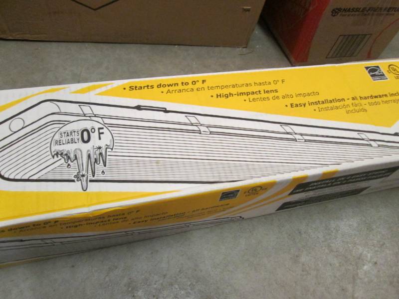 lot 72 image: Lithonia Lighting Industrial 48 2-...