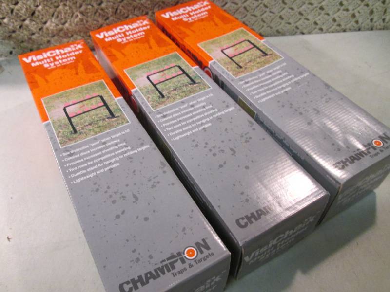 lot 122 image: 3 Champion Traps and Targets VisiCh...